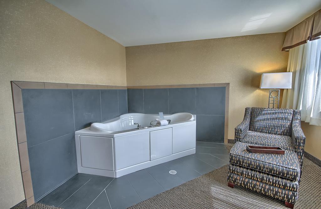 Comfort Inn & Suites Wadsworth Екстериор снимка