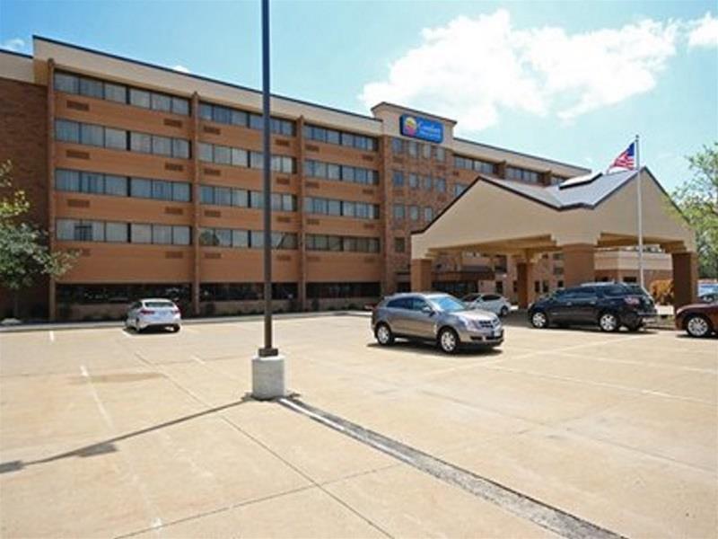 Comfort Inn & Suites Wadsworth Екстериор снимка