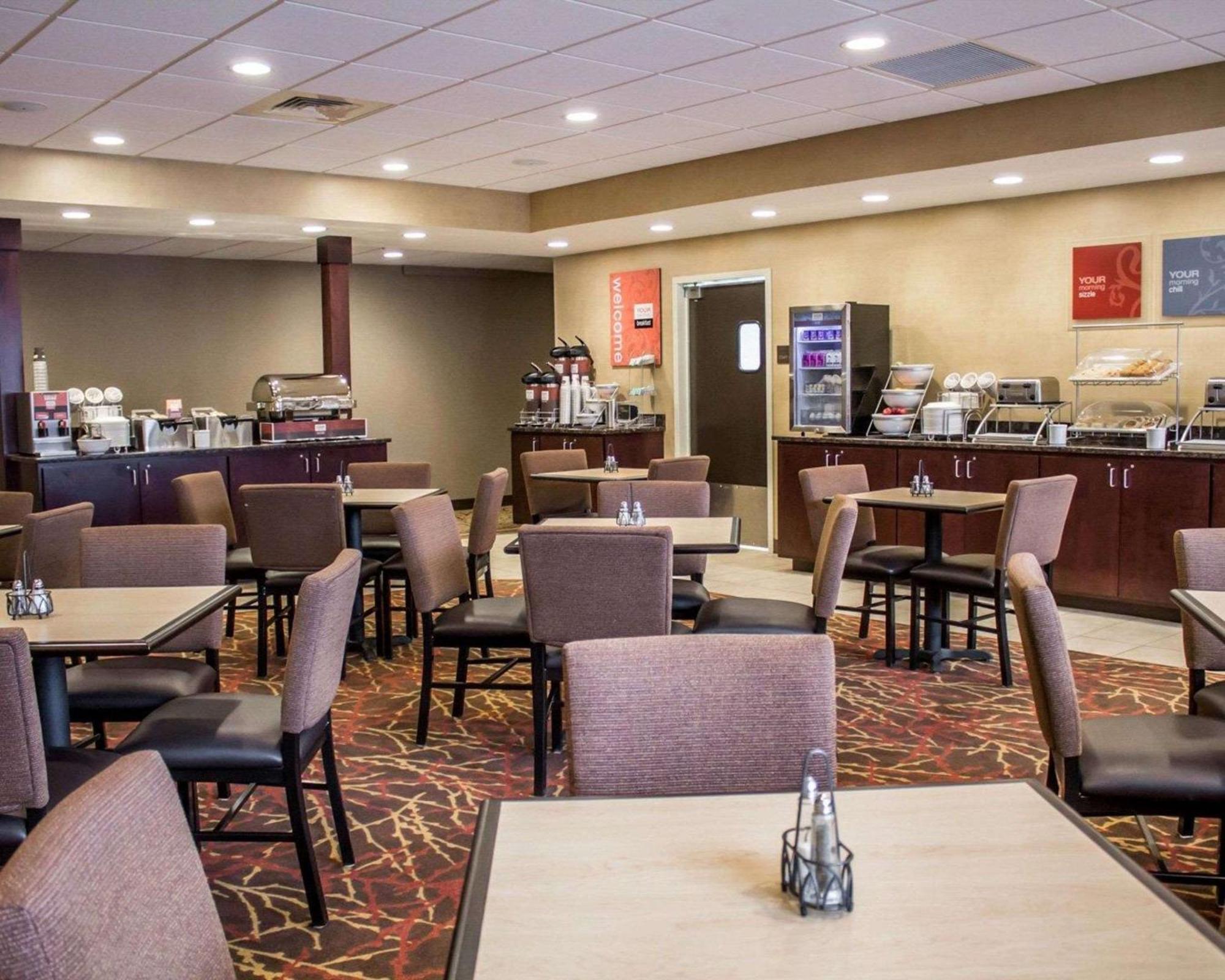 Comfort Inn & Suites Wadsworth Екстериор снимка