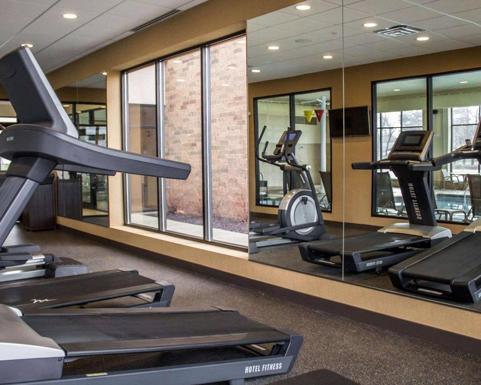 Comfort Inn & Suites Wadsworth Екстериор снимка