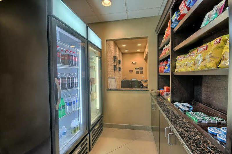 Comfort Inn & Suites Wadsworth Екстериор снимка