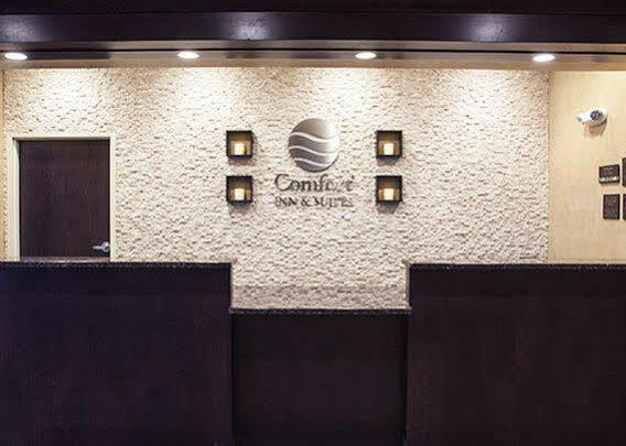 Comfort Inn & Suites Wadsworth Екстериор снимка